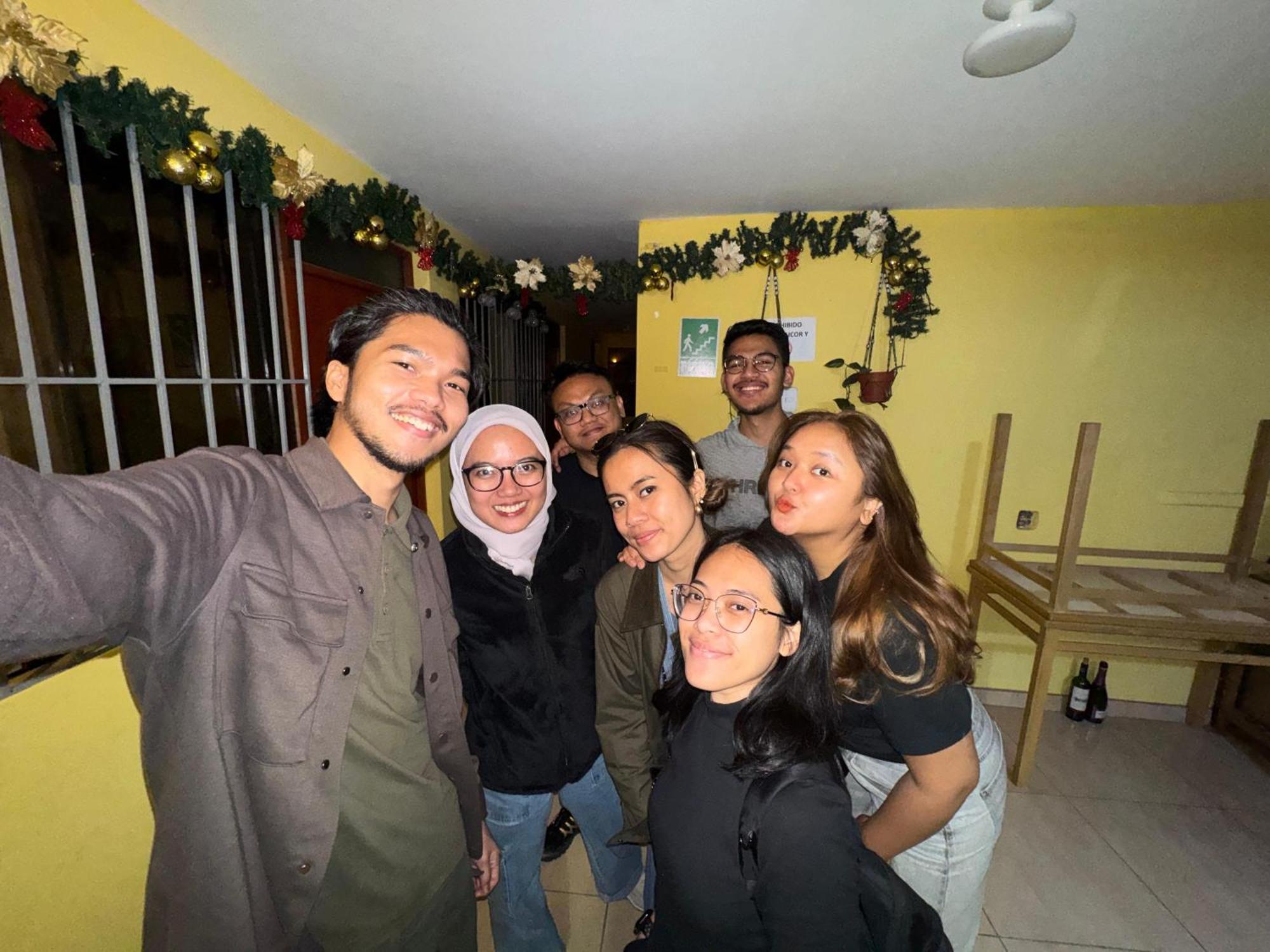 Ayj Familia Round Trip Airport Tr4nsfer Included Pensión Lima